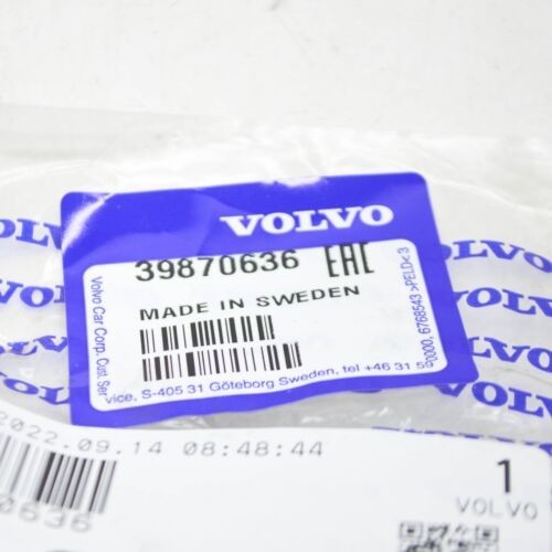 VOLVO C70 MK2 Prefacelift HEADLIGHT WASHER COVER RIGHT 39870636 GENUINE - Picture 3 of 9