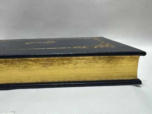 FINE Easton Press Robinson Crusoe Daniel Defoe 1976 Collector's Edition Leather - Picture 9 of 10