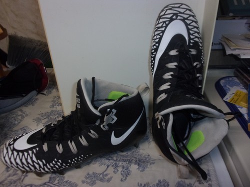 Pair of Nike "Force Savage" Black & White High Top Football Cleets Men Size 13 W