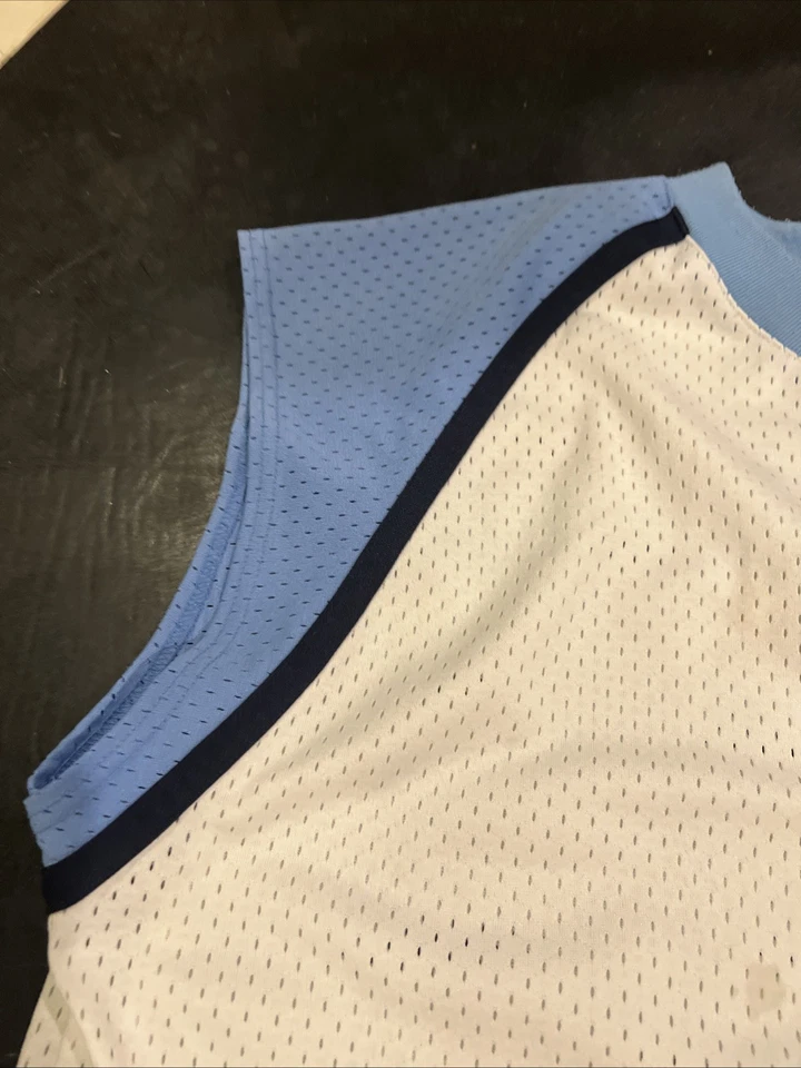 Camiseta deportiva de baloncesto AND1 blanca azul claro extra grande para hombre malla sin mangas Foto 4 de 4