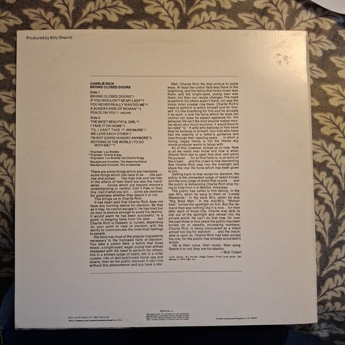 CHARLIE RICH "BEHIND CLOSED DOORS" VINYL LP 1973 NM - Picture 2 of 4