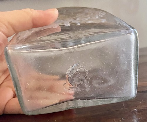 1831 Georgian Etched Glass Whiskey Decanter - Picture 17 of 17