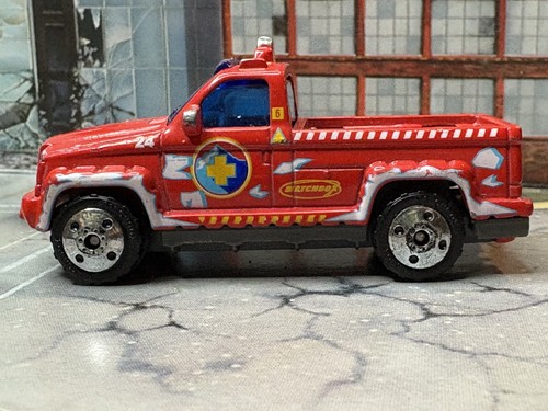 MATCHBOX MB#514 Fire Truck (Troop Carrier) loose from Polar Rescue playset - Picture 5 of 9