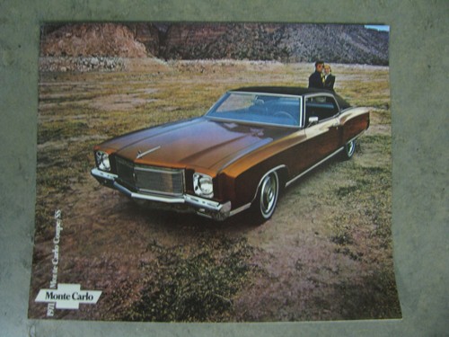 1971 Chevrolet Monte Carlo Dealer Sales Brochure  - Picture 1 of 3
