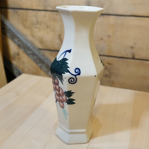 Grape Vine Bud Vase Hexagon Ceramic Fruit Pattern 8 3/8" Vtg Swanky Barn - Picture 7 of 12