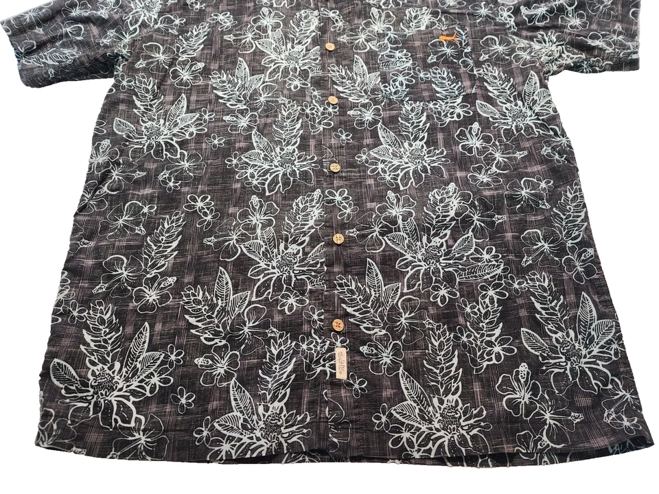 Salt Life Button Up Short Sleeve Hawaiian Floral Shirt Black Mens Size Large - Image 2 of 4