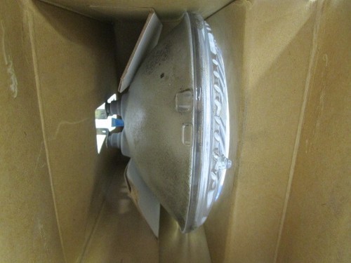 2 Sylvania Halogen Low Beam Headlamps H5006 for 4 Headlight System NOS - Picture 4 of 8