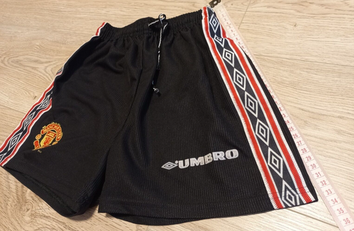 1998 Manchester United Football Shorts Boys Size UMBRO SHARP - Picture 6 of 9