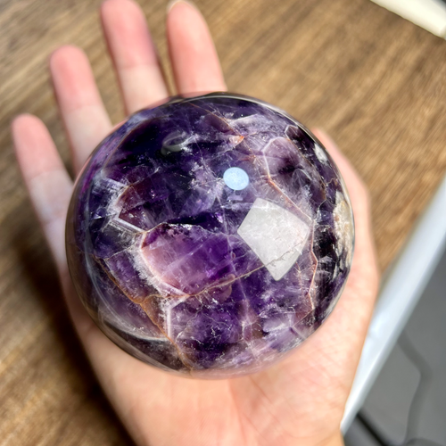 835g 84mm 97th Natural Dream Amethyst Quartz Crystal Sphere Ball Healing - Picture 9 of 13