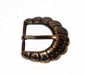 VINTAGE-REPOUSSE-BRRONZE-TONE-BELT-SHOE-BUCKLE-40-x-40mm-for-belt-25mm-wide