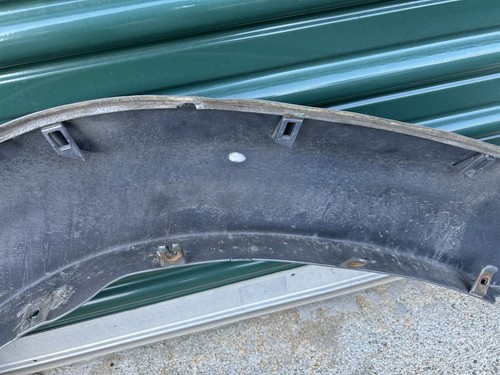 2001-2007 Toyota Sequoia Front Left Side Fender Flare Wheel Molding Colour 1C7 - Picture 11 of 13