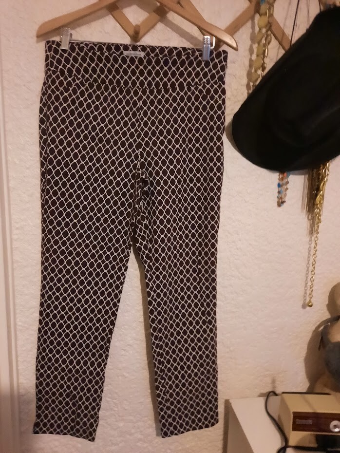 Picture 3 of 6
