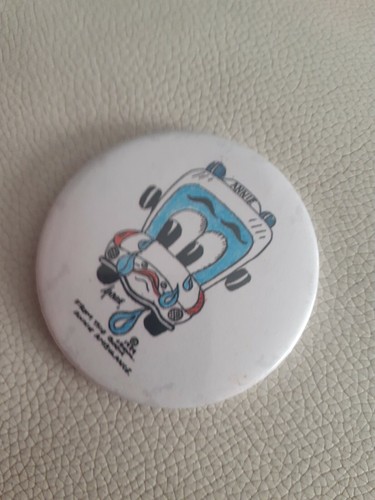 Annie Ambulance Vintage Badge - Picture 3 of 3