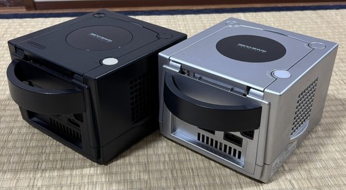 Nintendo Gamecube Console DOL-001 Silver & Black Set - JUNK Sold as Seen - Japan - Picture 5 of 10