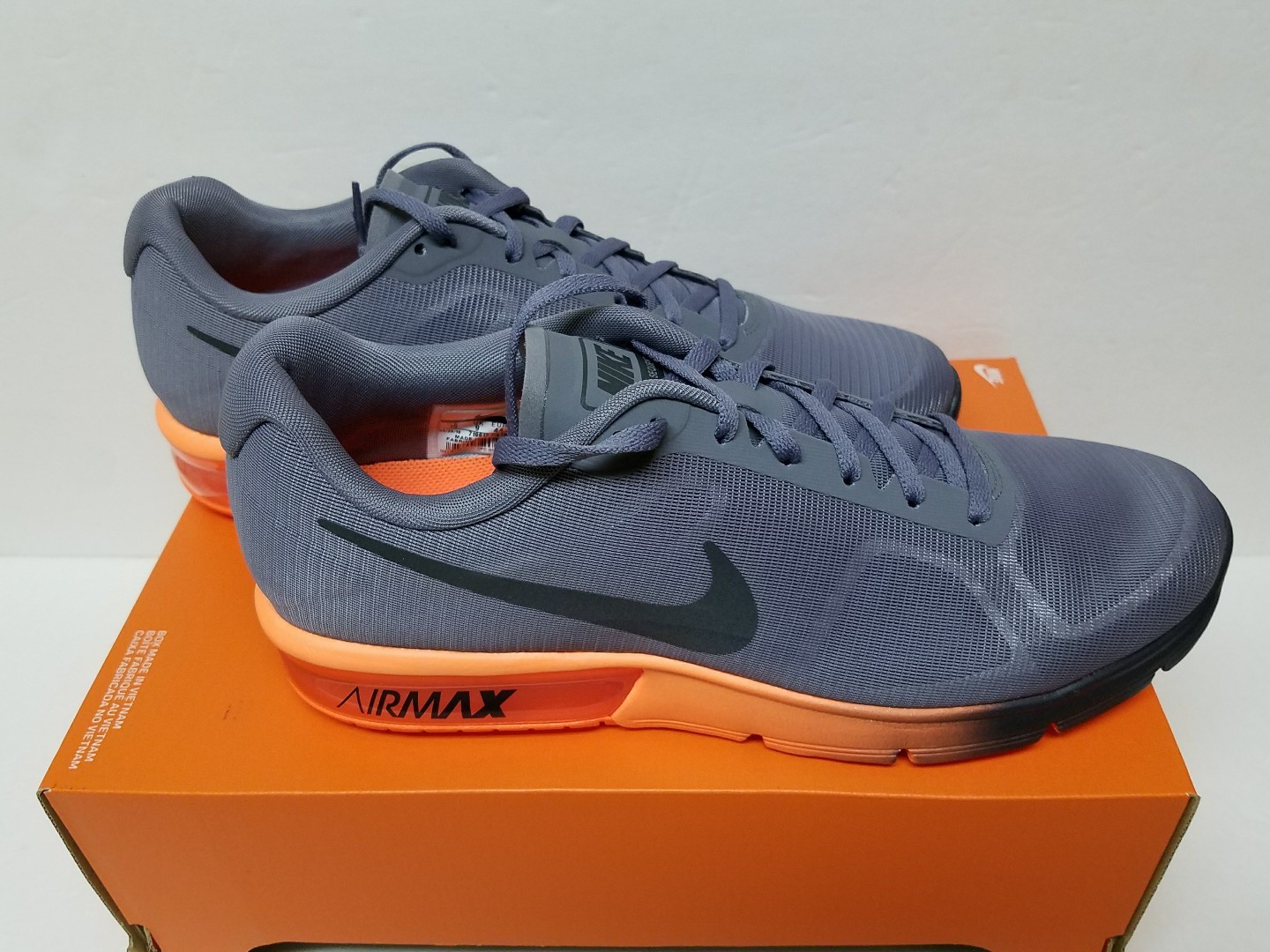 Nuove nike air max successive taglia 10 grigio - arancione di scarpe da corsa, scarpe da ginnastica 719912 014 Nuove nike air max successive taglia 10 grigio - arancione di scarpe da corsa, scarpe da ginnastica 719912 014