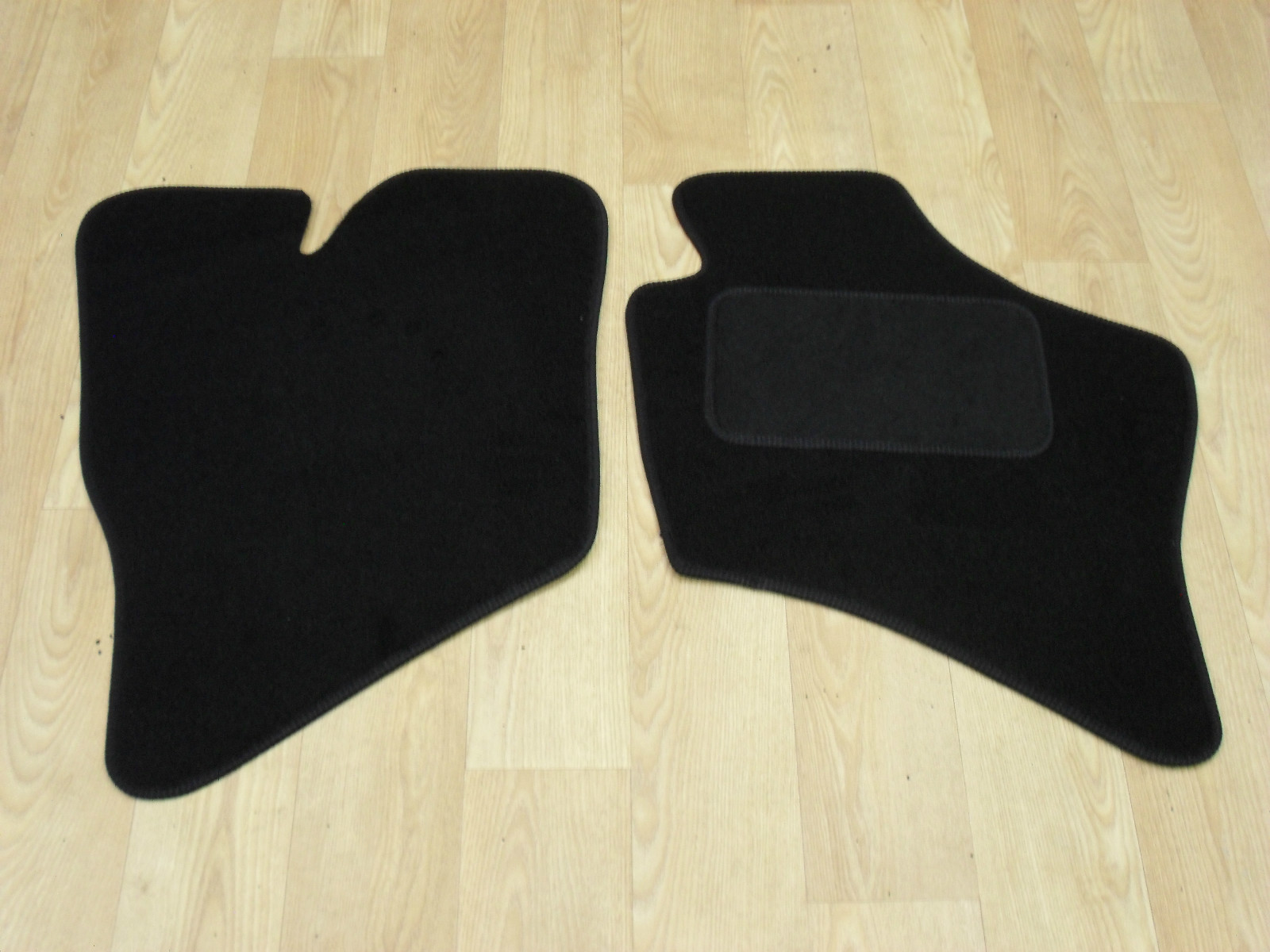 Car Mats for Mazda Bongo 1999-on Tailored Fit Car Mat Set in Black