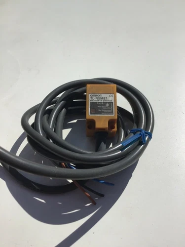 OMRON TL-N5ME1 Proximity switch (ref200)