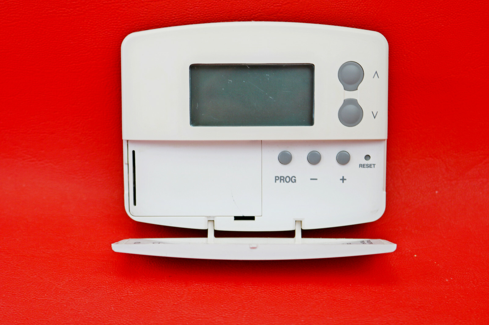 Danfoss TP5000RF Wireless 5/2 Day Programmable Room Thermostat Only