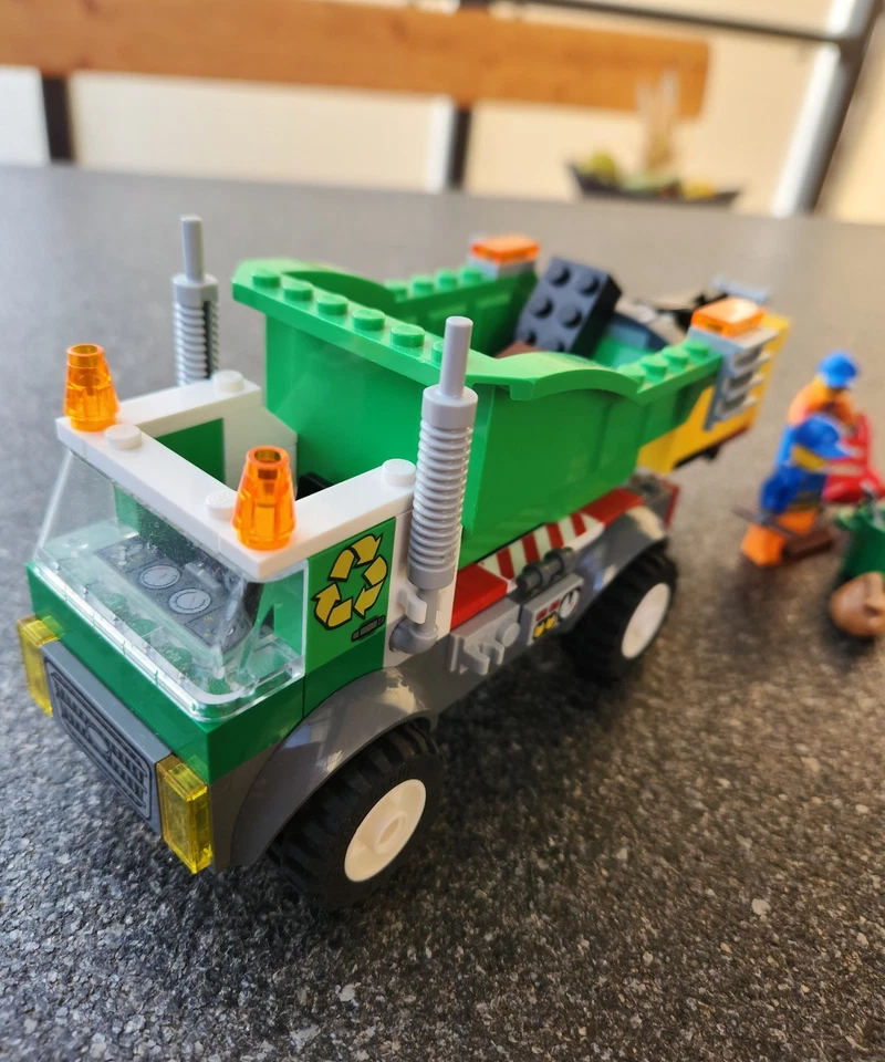 LEGO JUNIORS 10680 EASY TO BUILD - GEBRAUCHT - MIT BAUANLEITUNG UND VERPACKUNG - Bild 3 von 4