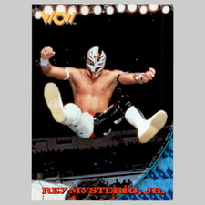 Rey Mysterio Rookie #32 1998 Topps WCW/nWo Wrestling Card