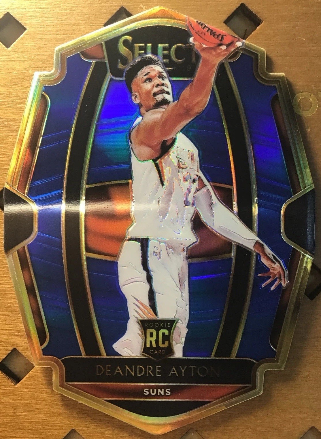 2018-19 Select - Deandre Ayton - Premier Level Blue Prizm RC (#31/249) - NM
