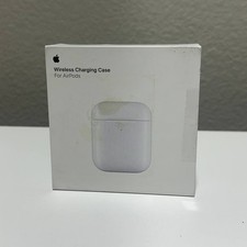 Apple - AirPods Wireless Charging Case - White