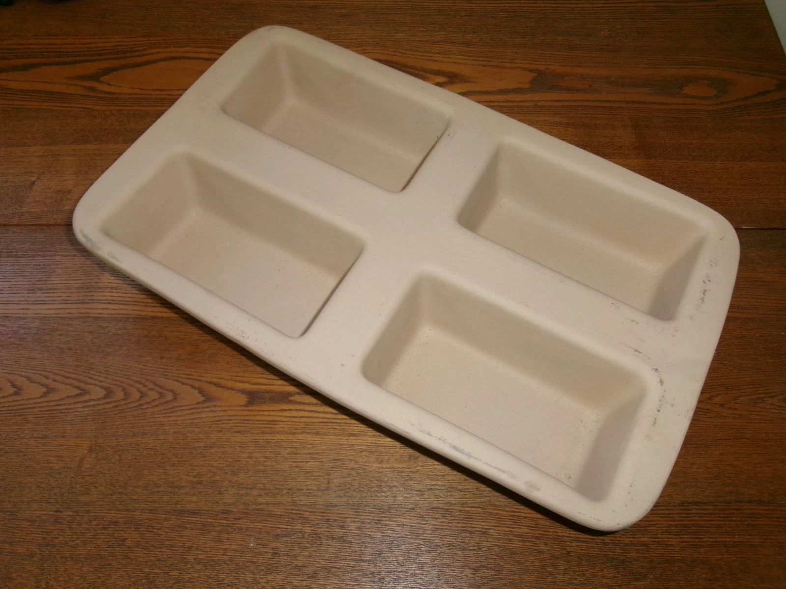 Pampered Chef #5093 Family Heritage Classic Stoneware Mini-Loaf Pan