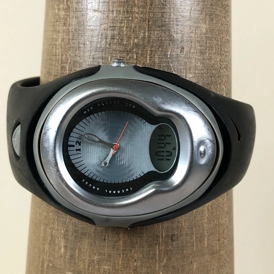 Reloj De Colección Nike ACG Unisex WA0009 Calibre Térmico Analógico Digital 39mm 7 1/4" Foto 2 de 4