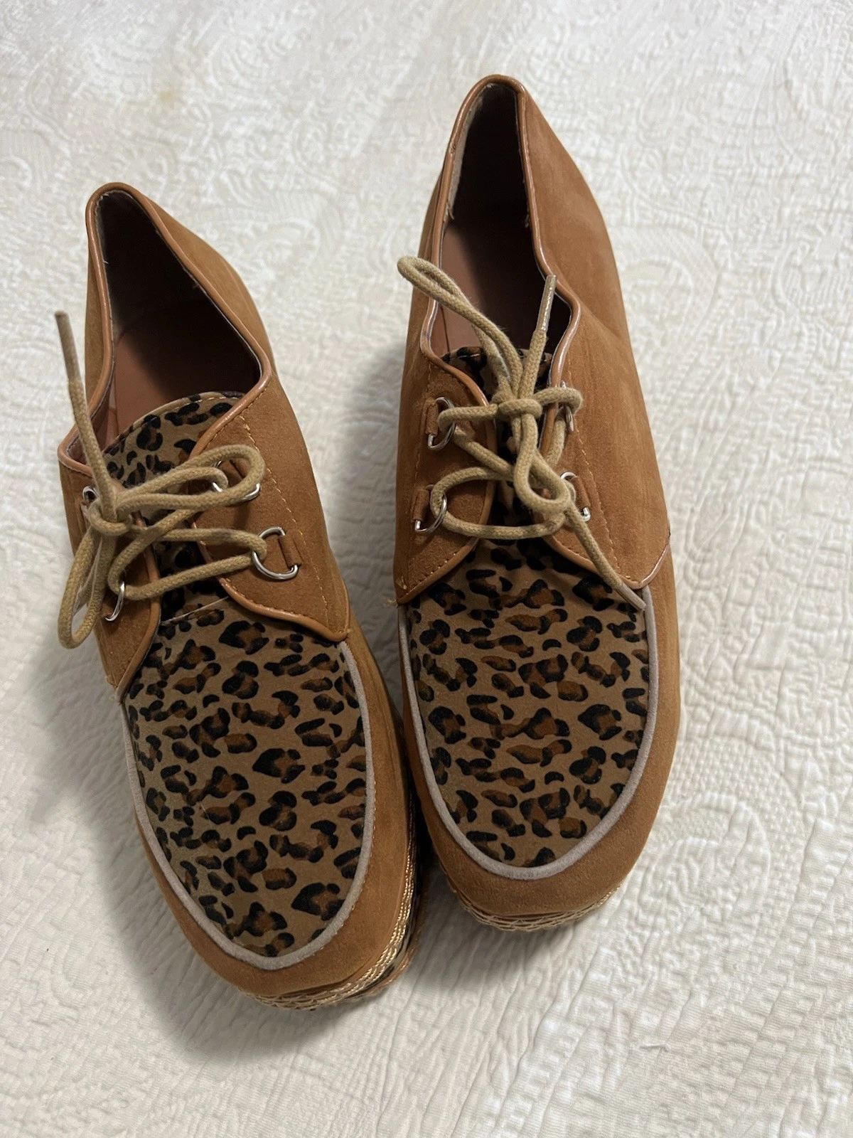Nature Breeze Women’s Brown Suede Animal Print Shoe Size 10