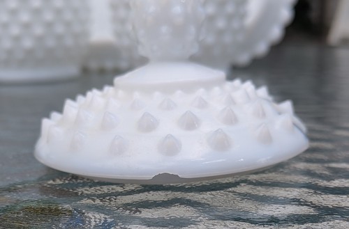 Vintage Fenton Hobnail White Milk Glass Condiment Jelly Jars Set Holder  - Picture 9 of 10