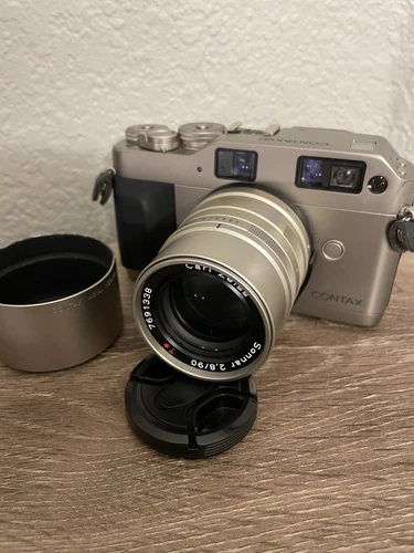 Contax G1 35mm Film Rangefinder Camera with 90mm f/2.8 Carl Zeiss lens-Read Desc