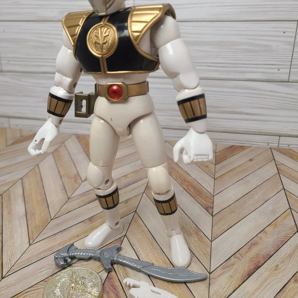 Bandai Mighty Morphin Power Rangers White Ranger 1993 8" con espada y pistola COMPLETO Foto 4 de 4