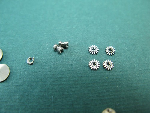 Omega cal 470 471 490 491 500 501 502 503 504 505 Ricambi NOS, controllare descrizione - Foto 6 di 31