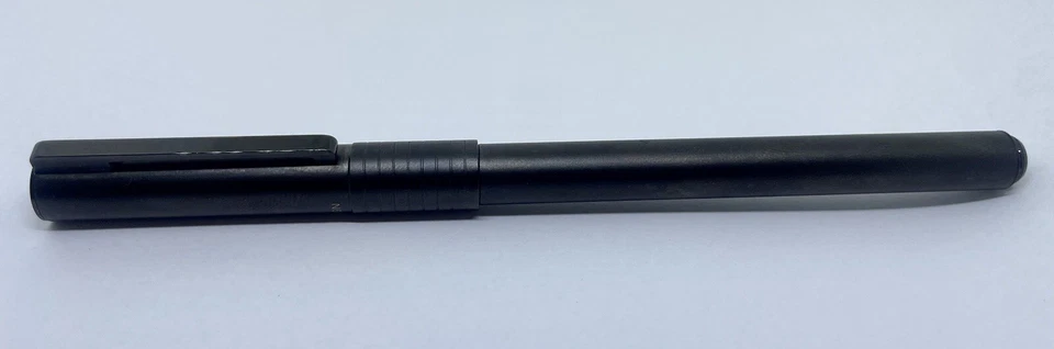 Raro Vintage PORSCHE DESIGN "La Pluma Estilográfica" Clásico Raro 41031 Negro Titanio Foto 4 de 4