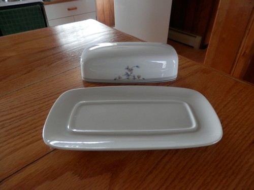 PRINCESS HOUSE HERITAGE BLOSSOM BUTTER DISH SERVER with LID # 665 - Picture 3 of 10