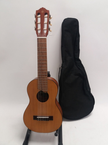 Yamaha GL1 Guitalele 6-String Mini Micro Acoustic Guitar + Case - Second Hand - Picture 1 of 7
