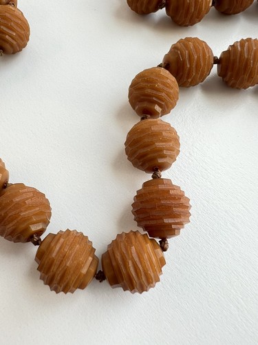 Rare Vintage Carved Galalith or Casein Bead Necklace Butterscotch Amber Color - Picture 5 of 18