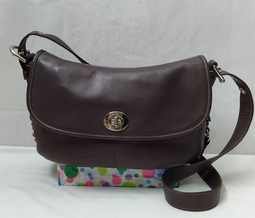 Coach Brown Leather Turnlock Flap Closure Crossbody Shoulder Bag - Afbeelding 2 van 18