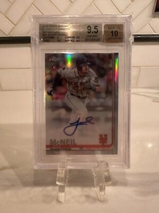 2019 Topps Chrome Jeff McNeil Rookie Refractor Auto /499 BGS 9.5