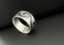 Sterling Silver Wave Motif Band Ring Size-7.5 Mexico Weight-2.6grams