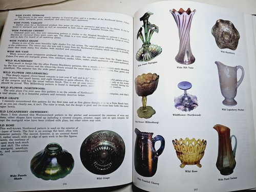 Standard Encyclopedia of Carnival Glass by Bill Edwards HC 1994 Fine Glassware  - Picture 7 of 13