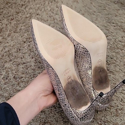 James Chan Women's Pumps - Picture 7 of 7