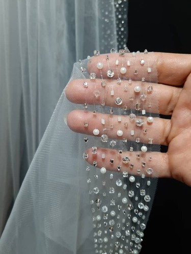 Bridal cathedral veil with rhinestones crystals beaded veil - Picture 2 of 5