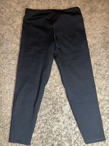 NEW Girl's Under Armour Black Crop Logo Leggings Yoga Pants Size Large MSRP $35 - Picture 4 of 6
