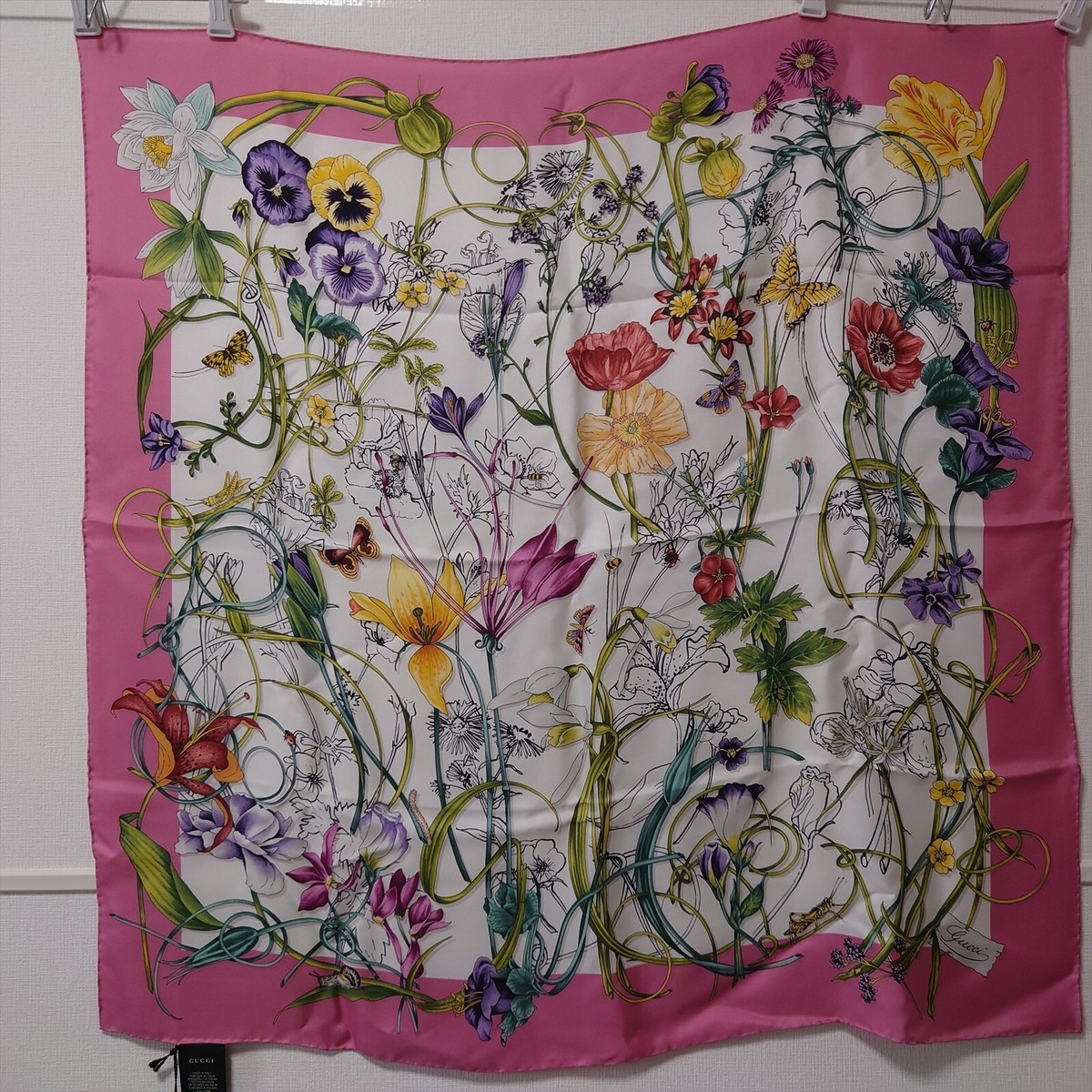 GUCCI スカーフ 約85cm Gucci large scarf Silk square GUCCI Scarf 85cm 33″ floral