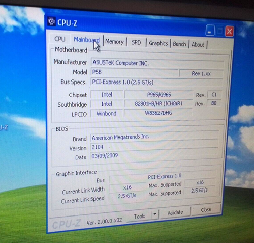 ASUS P5B +CPU INTEL DUAL CORE E2200@2.2 GHZ+ 2 GB DDR2 - FUNZIONANTE - Bild 3 von 7