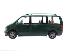 304-36HO - Wiking 1/87 288 01 22 - MB Bus V230 grün - top