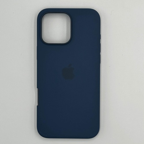 Apple Silicone Case with MagSafe - iPhone 16 , 16 Pro, 16 Pro max and Plus - Picture 42 of 76