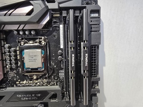 Asus ROG MAXIMUS IX CODE Motherboard, Intel Core i7-7700K, 16GB DDR4-3200 RAM - Picture 4 of 12