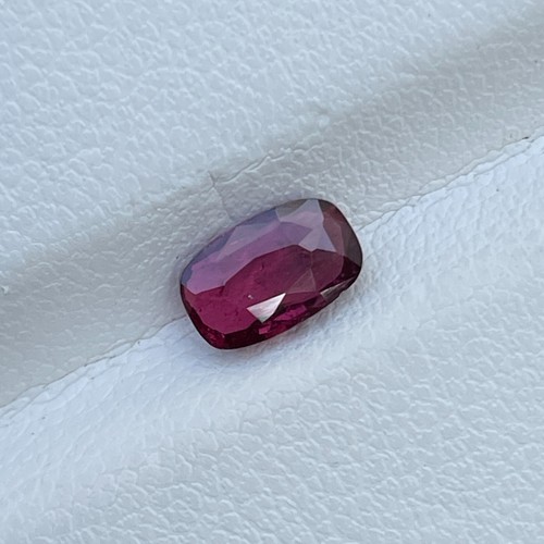 Zertifizierter 0,98 kt natürlicher unbeheizter Rubin Kissenschliff loser Edelstein Ehering - Bild 4 von 6